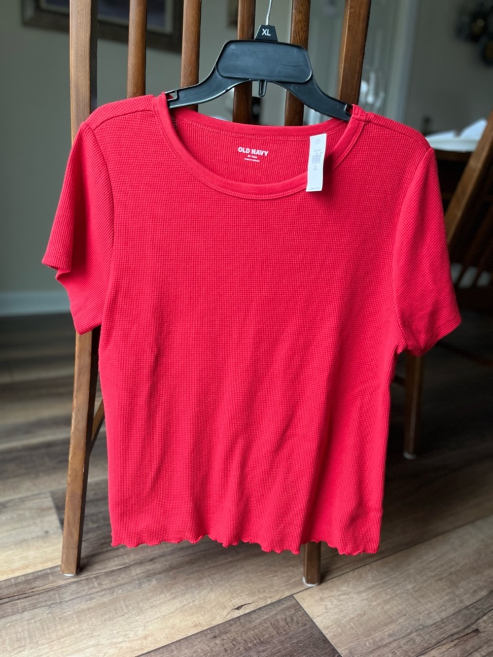 Old Navy Red Short-Sleeve Waffle Knit T-shirt! NWT in Size XL Tall! Super cute!